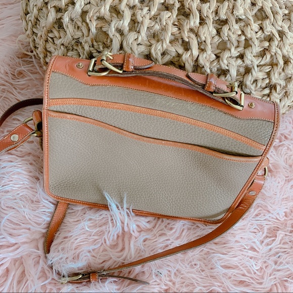 (SOLD DEPOP) Insanely beautiful vintage Dooney and Burke bag - Picture 3 of 6
